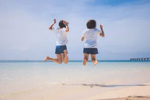 海と女性